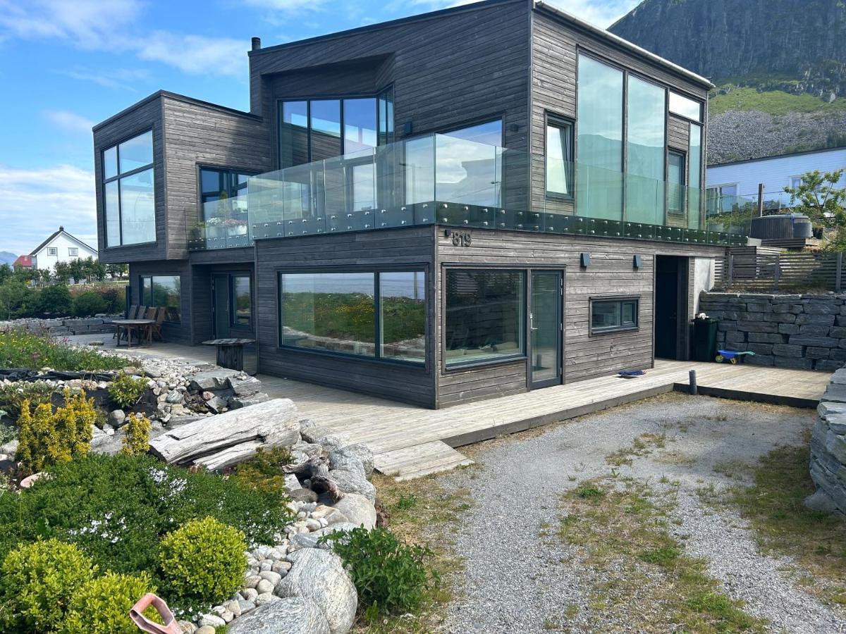 Beach Front Appartments In Design Eco-Villa Ulsteinvik Exterior photo