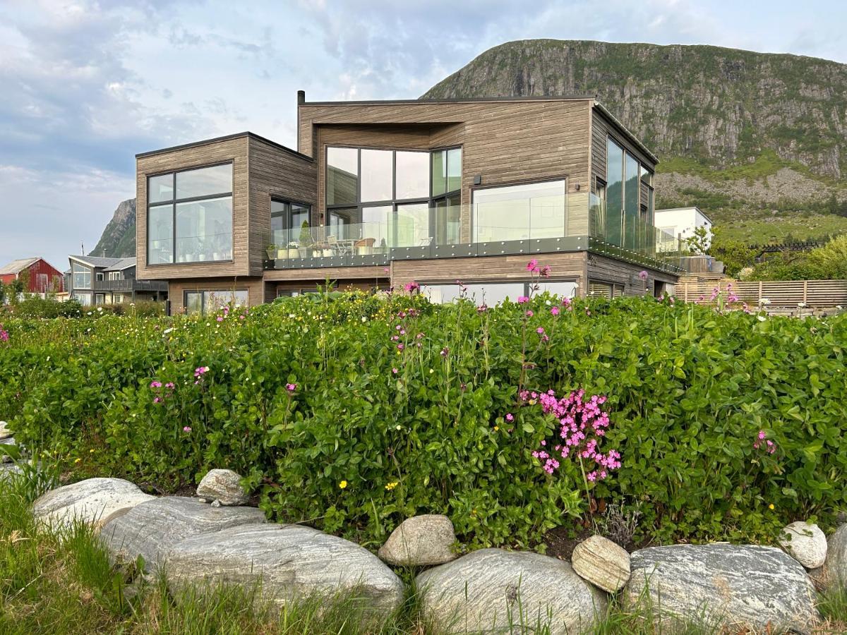 Beach Front Appartments In Design Eco-Villa Ulsteinvik Exterior photo